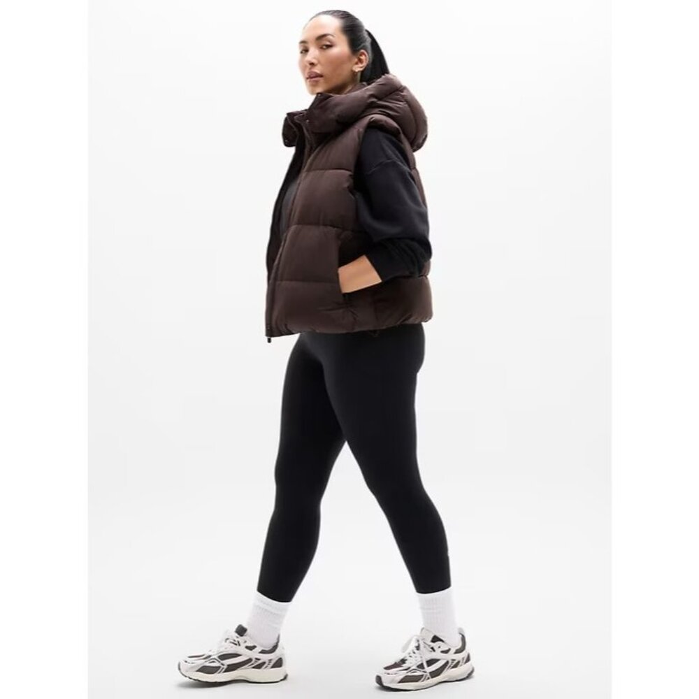 New Athleta M Stratus Puffer Vest Truffle Medium Regular - Picture 3 of 7